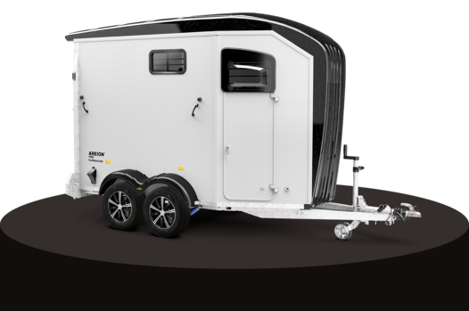 Humbaur Areion Pro Seitenansicht mit schwarzen Poly-Anbauteilen | © Humbaur GmbH