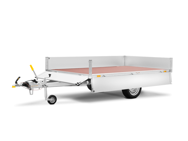 Humbaur HN, Ein Einachs Hochlader in der Serienausstattung, Vorne Links mit aufgeklappten Bordwänden  | © Humbaur GmbH