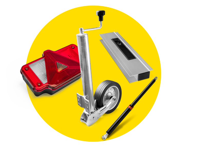 Auf einem kreisrunden gelben Untergrund befinden sich vier verschiedene Ersatzteile für Anhänger. | © Humbaur GmbH